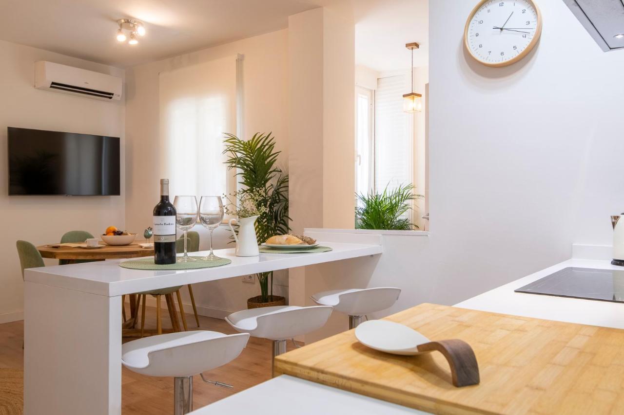 Lucia De Triana Apartment เซบีญา ภายนอก รูปภาพ